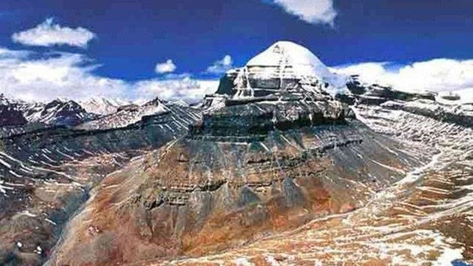 Pilgrims at Lake Manasarovar