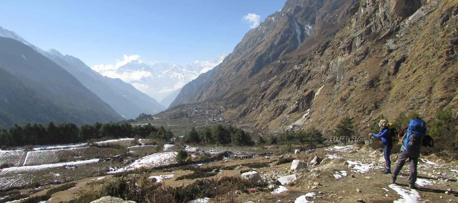 Trekkers in the Manaslu and Tsum Valley region