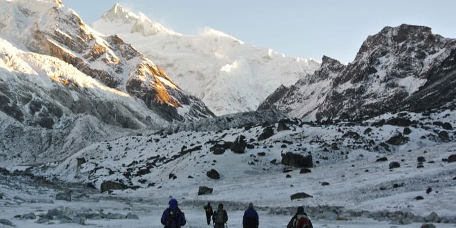 Trekkers on the Sandakphu trail in Singalila National Park